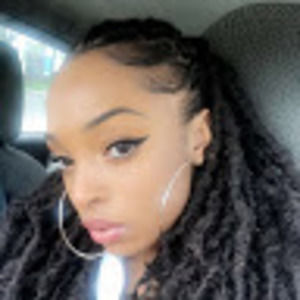 Meet your Posher, Cassandra